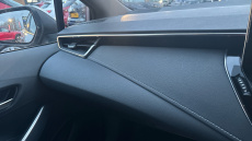 Toyota Corolla 1.8 VVT-i Hybrid Icon 5dr CVT Hybrid Hatchback